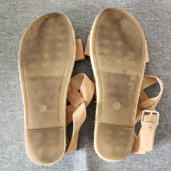 Old Navy Tan Sandals with Adjustable Straps - Picture 4 of 8
